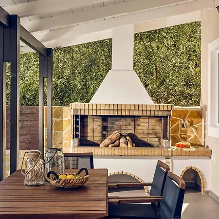 Sun View Villa *